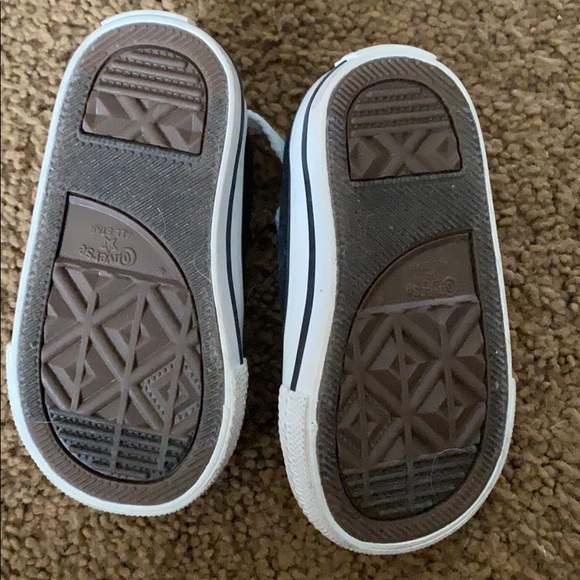 Converse - Picture 3 of 6